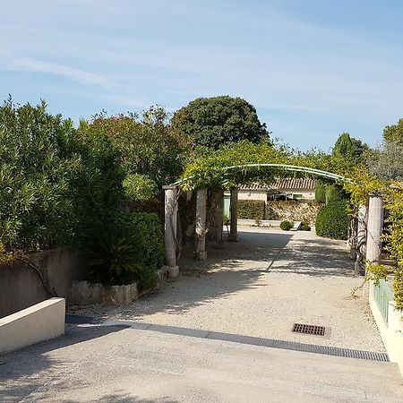Les Jardins De Fontanille Сен-Реми-де-Прованс Экстерьер фото